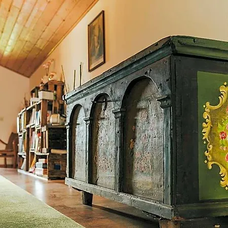 Gaestezimmer & Buschenschank Mit Weingut Hack-gebell Gæstehus