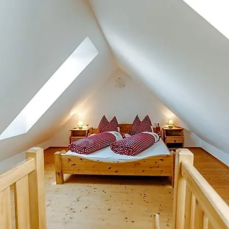 Gaestezimmer & Buschenschank Mit Weingut Hack-gebell