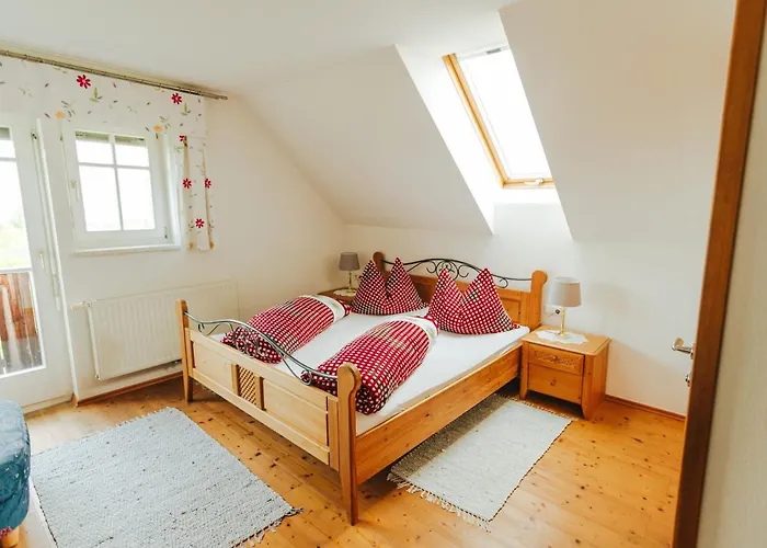 Gaestezimmer & Buschenschank Mit Weingut Hack-gebell Pensión Gamlitz